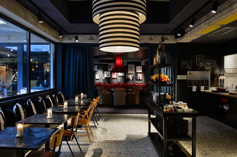 Friends Downtown Hotel 4*