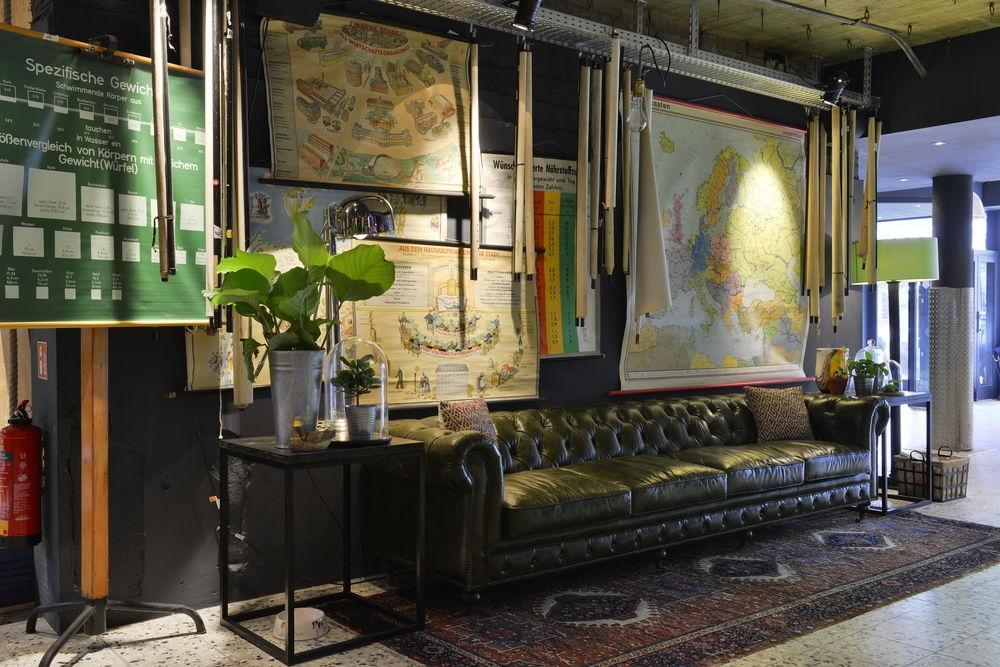 Friends Downtown Hotel