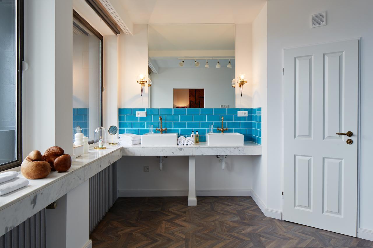 Friends Downtown Hotel